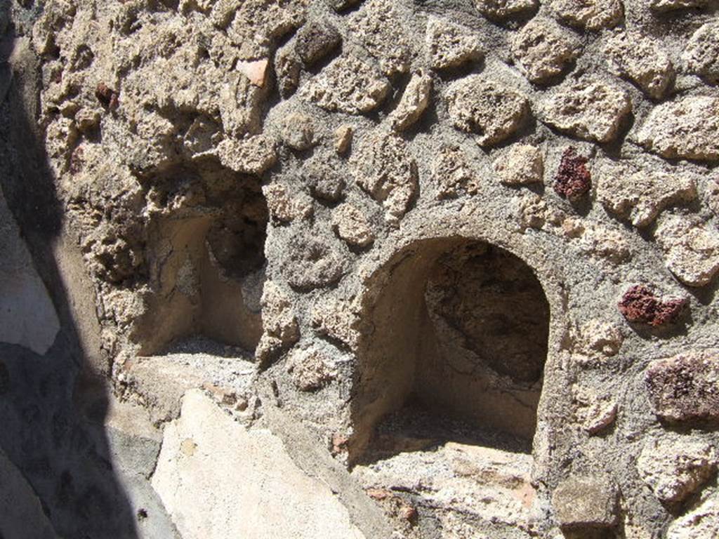 VI.8.14 Pompeii. September 2005. Sacrarium Compitales. Two niches for the Images.