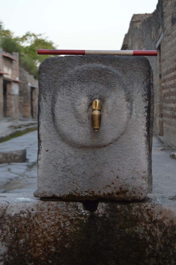 I.9.1 Fountain