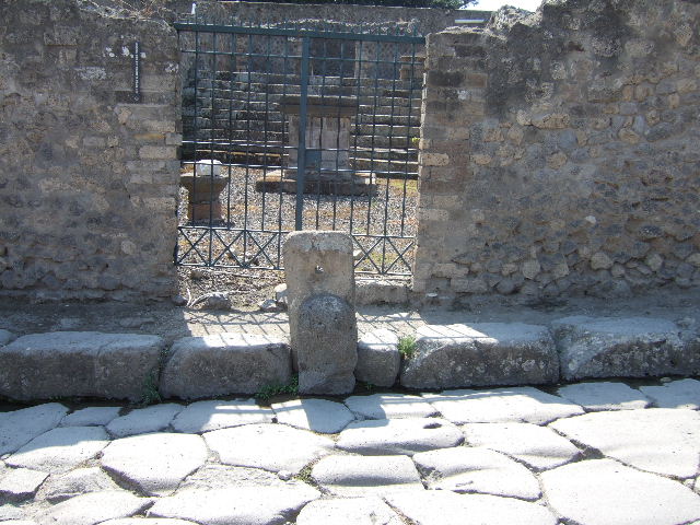 VIII.7.25 Pompeii.  Fountain on Via Stabia outside the Temple. Photographed 1970-79 by Günther Einhorn, picture courtesy of his son Ralf Einhorn.

