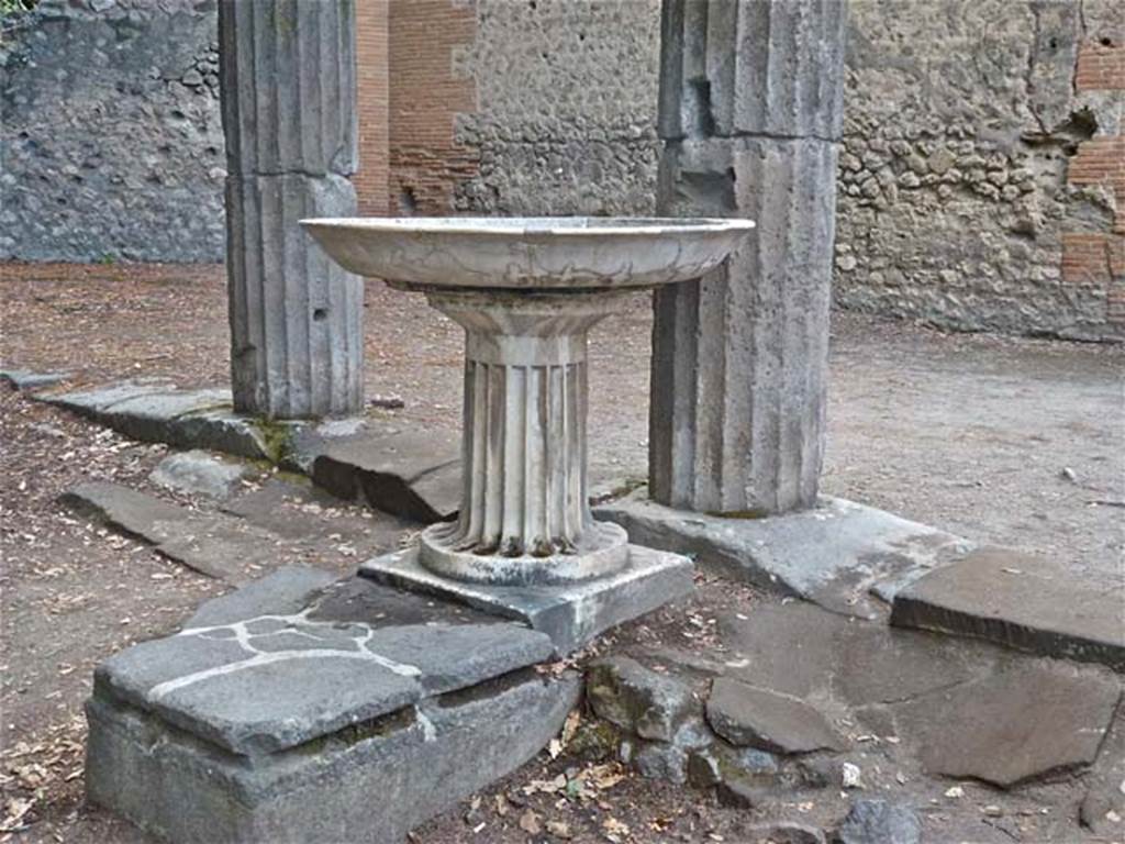 Fountain on Triangular Forum. September 2011. Fountain on north side, looking west. Photo courtesy of Michael Binns.