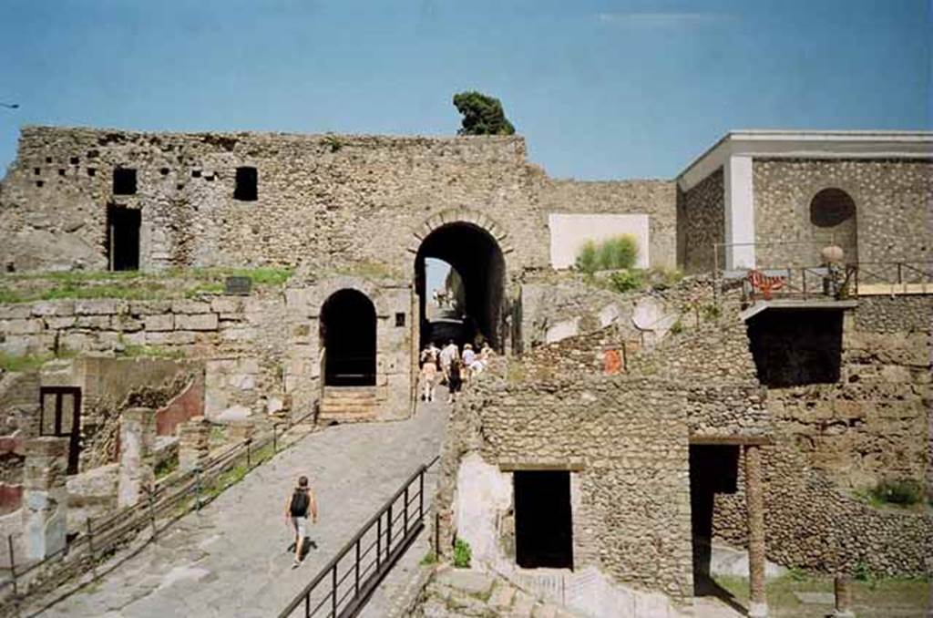 Pompeii Porta Marina. Old postcard. Photo courtesy of Drew Baker.