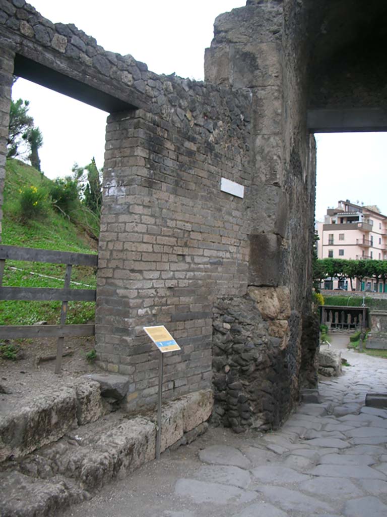 Porta di Nocera or Nuceria Gate, Pompeii. May 2010.
Entrance at north end of east side of gate. Photo courtesy of Ivo van der Graaff.