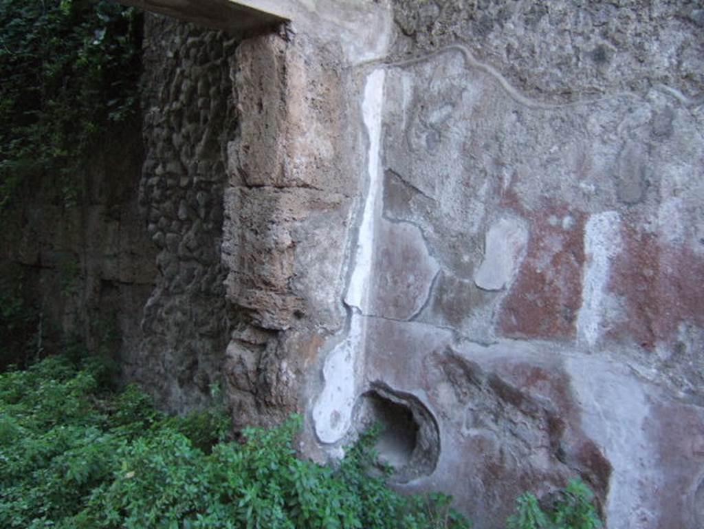 Pompeii Stabian Gate. September 2005. Plaster on west side.