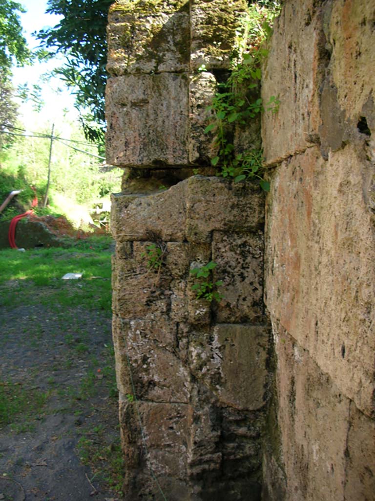 Porta Stabia, Pompeii. May 2010.
Looking south towards west wall, detail. Photo courtesy of Ivo van der Graaff.