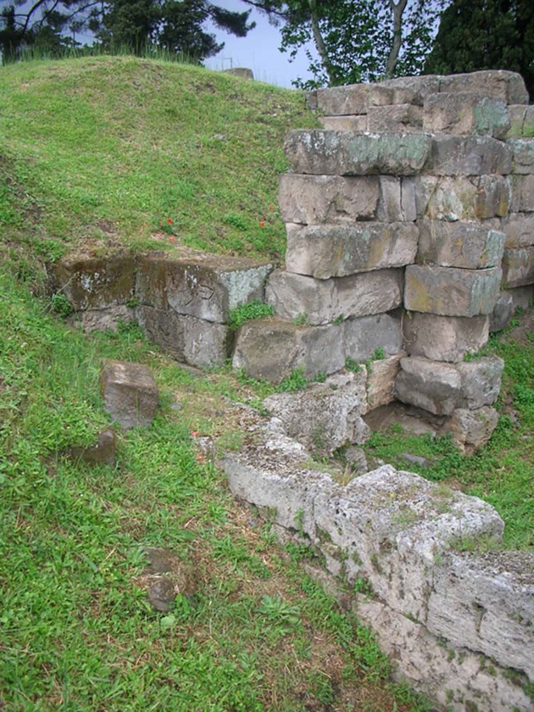 Pompeii Vesuvian Gate. Wall at Vesuvian gate showing impact of siege balls used by Sulla.
