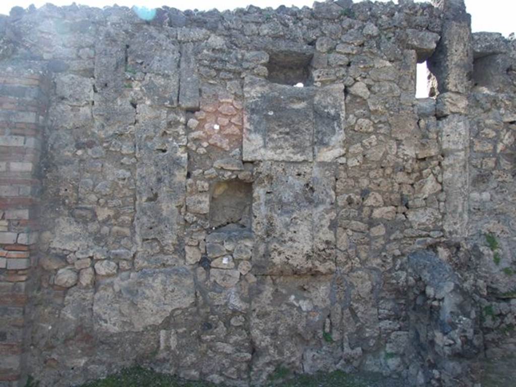 V.3.6 Pompeii. March 2009. Shop room, West wall and arched Niche.