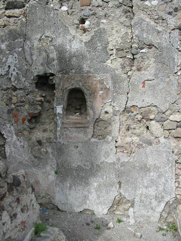 VI.1.1 Pompeii. May 2003. Arched niche on east wall. Photo courtesy of Nicolas Monteix.