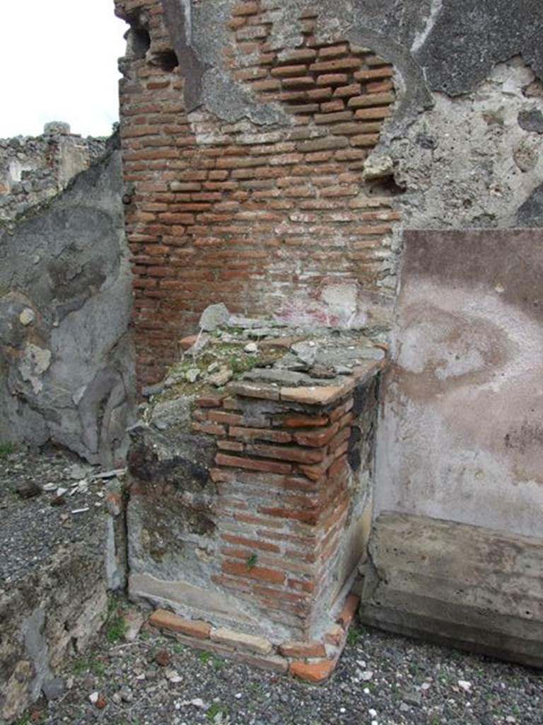 VI.13.2 Pompeii. March 2009. Remains of Altar in north east corner of Peristyle.