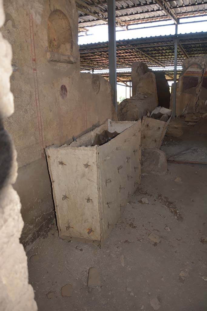 VI.17.41 Pompeii. September 2019.
Looking west towards south wall at rear of north wall of atrium.
Foto Annette Haug, ERC Grant 681269 DÉCOR.
