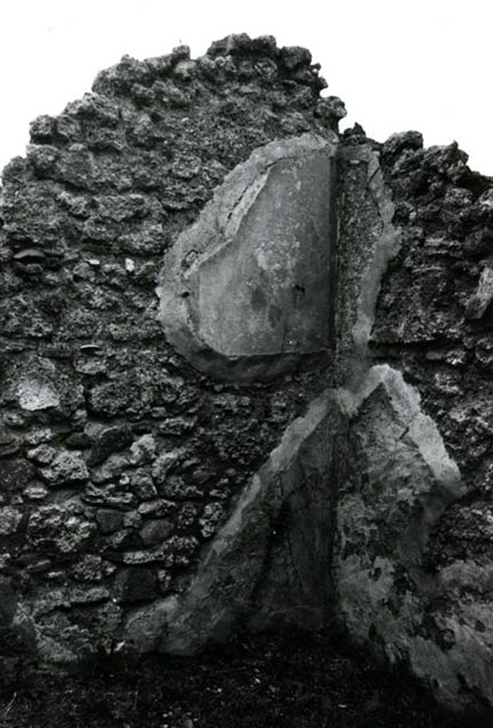 I.2.16 Pompeii.  March 2009. Room 3. Triclinium.  North wall.