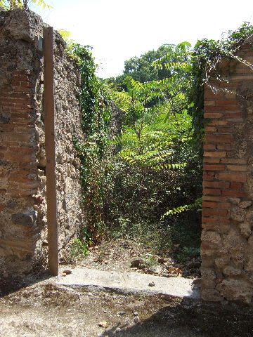 I.2.16 Pompeii. March 2009. Looking south along fauces.