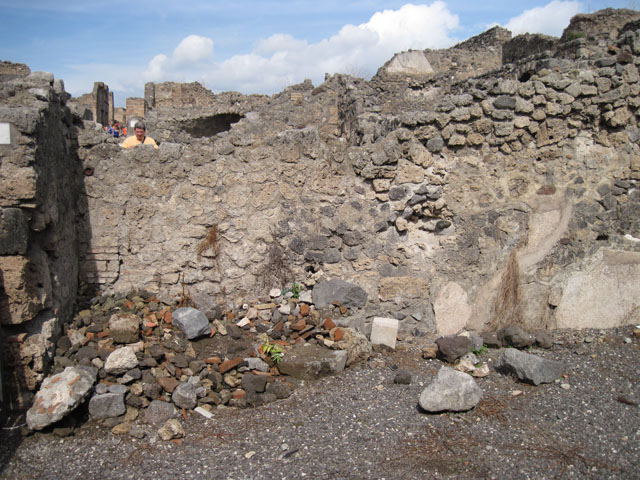 I.3.1 Pompeii. September 2010. North wall and remains of plaster in small room. Photo courtesy of Drew Baker.