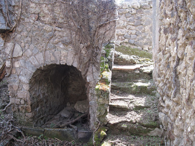 I.3.3 Pompeii. September 2010. Subterranean Level, doorway into room on north side.
Photo courtesy of Drew Baker.
