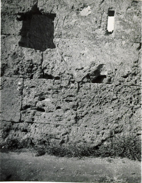I.3.25 Pompeii. December 2006. Entrance