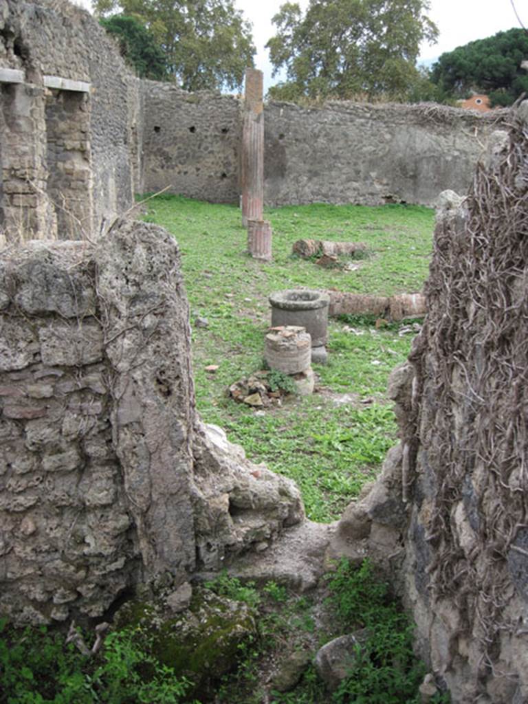 I.3.27 Pompeii. September 2010. Looking south in south-west corner of room. According to CTP, this would have been another �doorway blocked in antiquity�. See Van der Poel, H. B., 1986. Corpus Topographicum Pompeianum, Part IIIA. Austin: University of Texas. (p.6)
Photo courtesy of Drew Baker.
