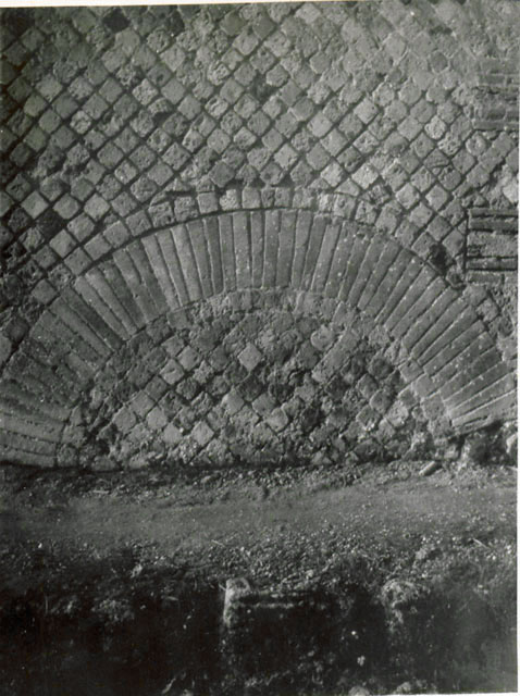 I.3.27 Pompeii. September 2010. Doorway to room in north-east corner of bakery room. Photo courtesy of Drew Baker.