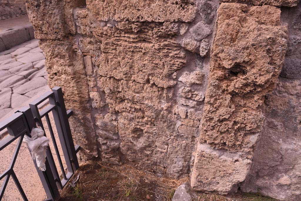 I.4.2 Pompeii. October 2019. North wall of vestibule.
Foto Tobias Busen, ERC Grant 681269 D�COR.
