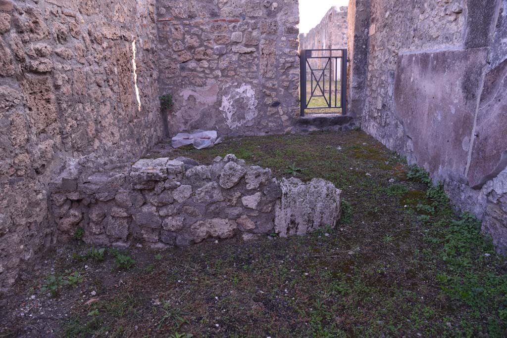 I.4.6 Pompeii. October 2019. 
Looking east from entrance doorway towards remains of east wall of shop room and towards rear room, with doorway into I.4.5. 
Foto Tobias Busen, ERC Grant 681269 D�COR.
