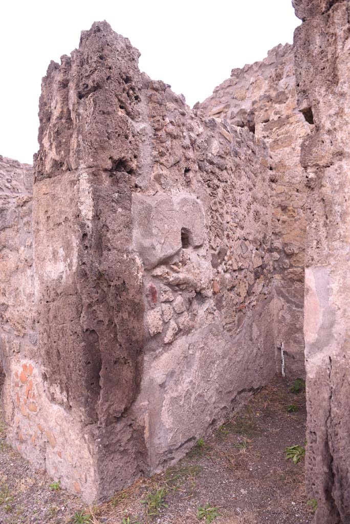 I.4.9 Pompeii. October 2019. Cubiculum d, looking towards west wall through doorway,
Foto Tobias Busen, ERC Grant 681269 D�COR.

