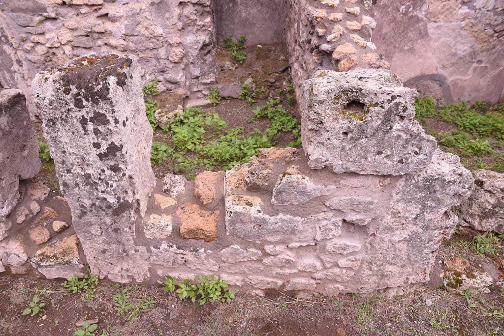 I.4.9 Pompeii. October 2019. Tablinum h, detail from south wall.
Foto Tobias Busen, ERC Grant 681269 D�COR.

