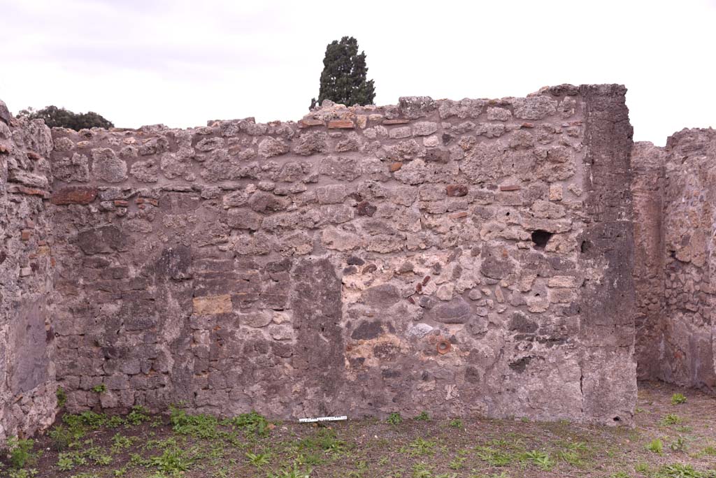 I.4.9 Pompeii. October 2019. Atrium b, detail of west wall in south-west corner on south side of entrance corridor.
Foto Tobias Busen, ERC Grant 681269 D�COR.
