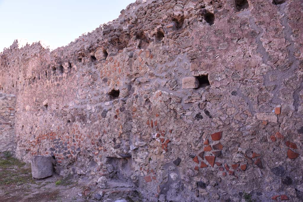 I.4.12 Pompeii. October 2019. Room f, looking north along east wall.
Foto Tobias Busen, ERC Grant 681269 D�COR.
