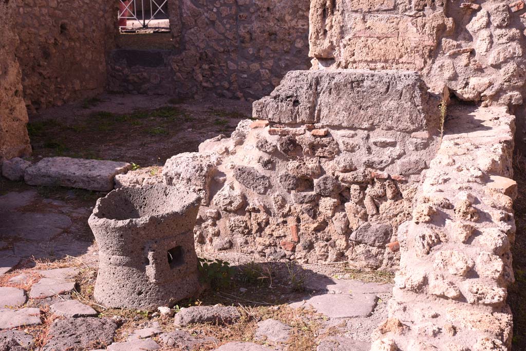 I.4.12 Pompeii. October 2019. Area g, looking north towards remaining steps to upper floor.
Foto Tobias Busen, ERC Grant 681269 D�COR.
