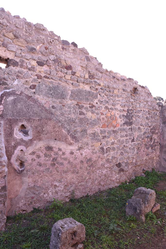 I.4.12 Pompeii. October 2019. Room d, looking west along south wall.
Foto Tobias Busen, ERC Grant 681269 D�COR.
