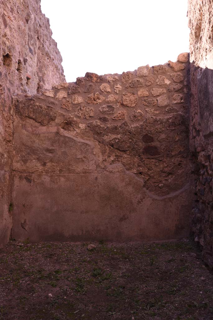 I.4.18 Pompeii. October 2019. South wall of rear room.
Foto Tobias Busen, ERC Grant 681269 D�COR.
