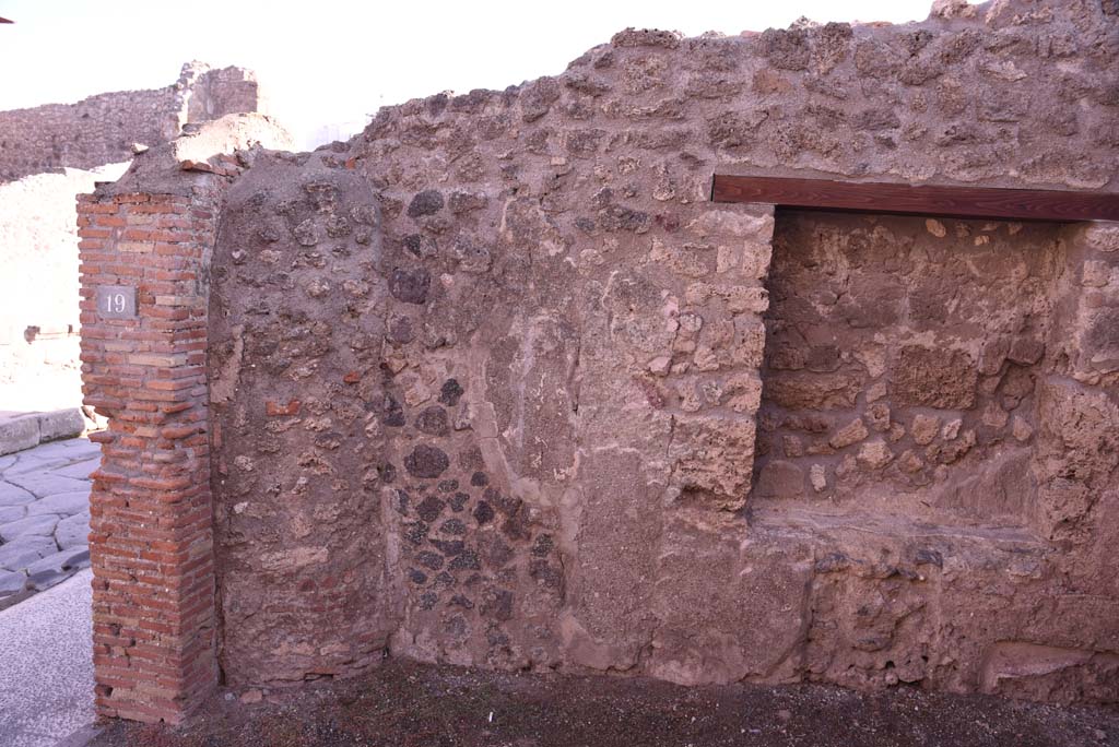 I.4.19 Pompeii. October 2019. Looking towards east wall of shop. 
Foto Tobias Busen, ERC Grant 681269 D�COR.

