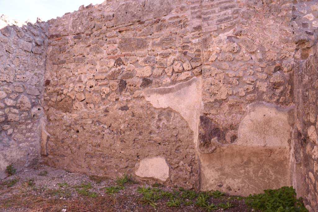 I.4.19 Pompeii. October 2019. East wall of rear room.
Foto Tobias Busen, ERC Grant 681269 D�COR.
