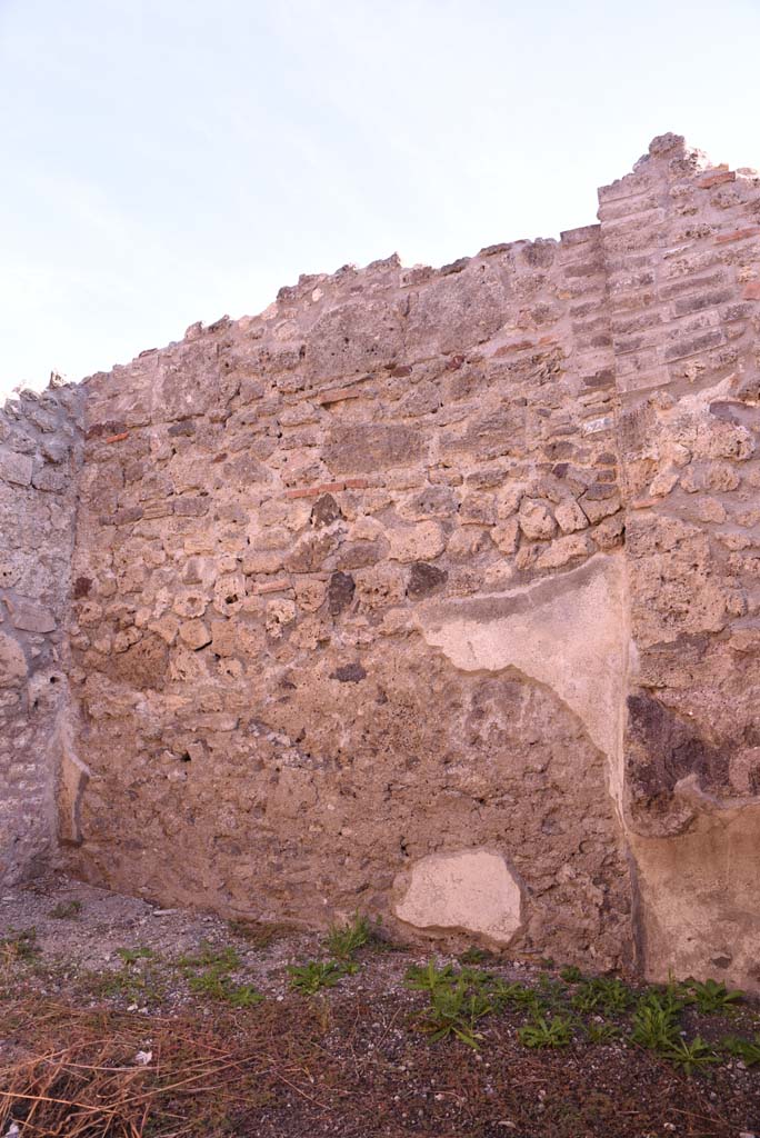 I.4.19 Pompeii. October 2019. Looking towards north end of east wall of rear room.
Foto Tobias Busen, ERC Grant 681269 D�COR.
