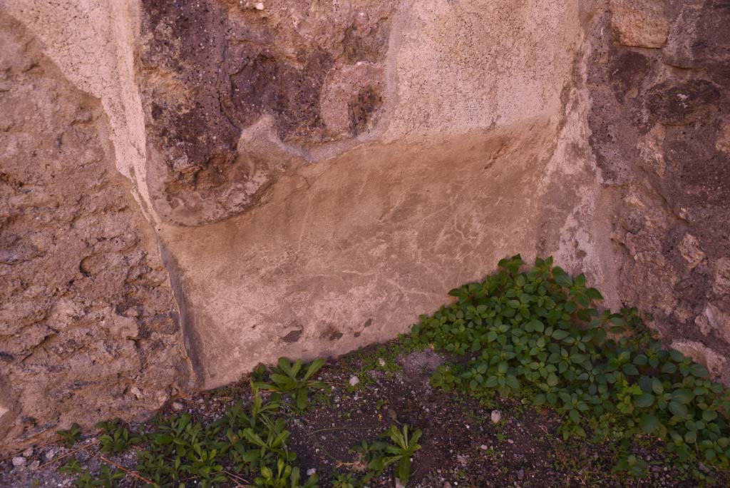 I.4.19 Pompeii. October 2019. Looking towards recess at south end of east wall in south-east corner of rear room.  
Foto Tobias Busen, ERC Grant 681269 D�COR.
