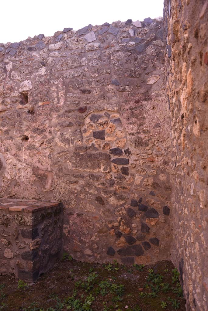 I.4.22 Pompeii. October 2019. Room �h�, south-west corner.
Foto Tobias Busen, ERC Grant 681269 D�COR.
