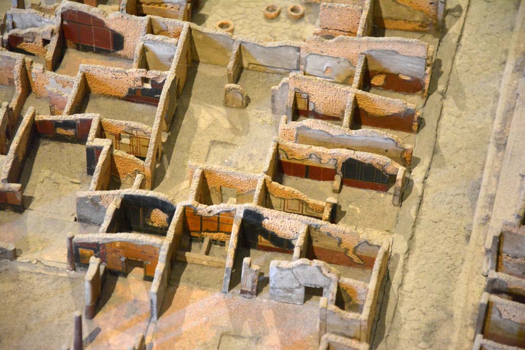 I.4.22 Pompeii. May 2019.
Looking west towards long entrance corridor from Via dell’Abbondanza, centre right, from above atrium of I.4.25.
Foto Tobias Busen, ERC Grant 681269 DÉCOR.