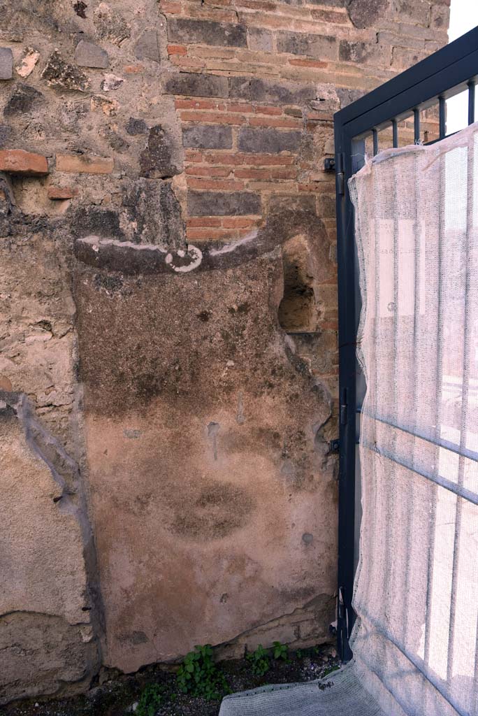 I.4.25/I.4.5 Pompeii. October 2019. Entrance corridor/fauces 3, south wall, entrance vestibule.
Foto Tobias Busen, ERC Grant 681269 D�COR.
