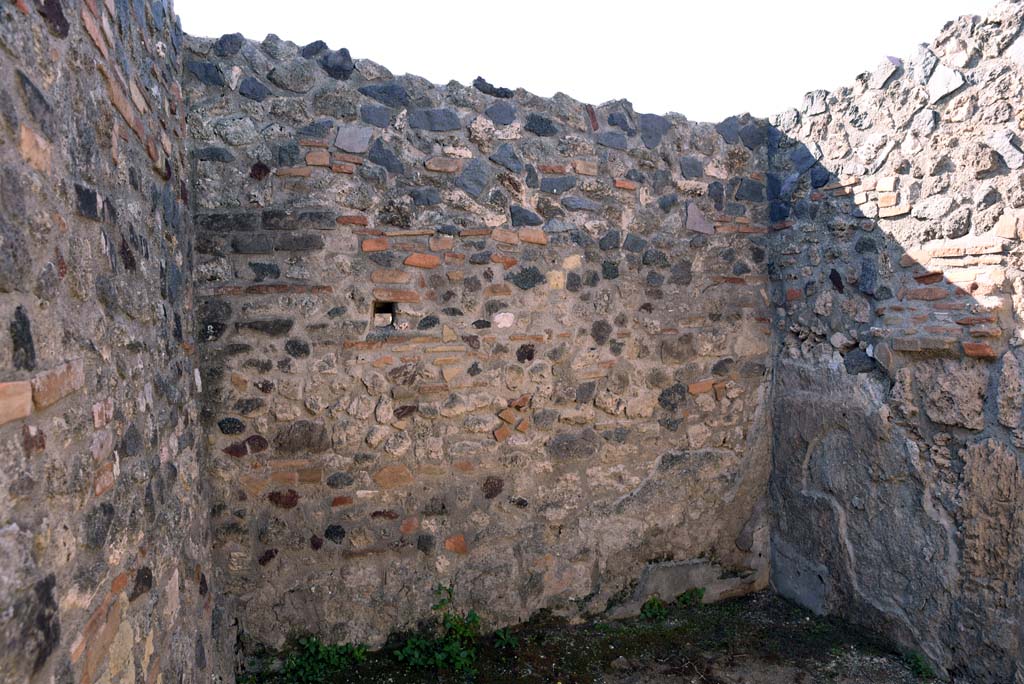 I.4.25/1.4.5 Pompeii. October 2019. Cubiculum 8, west wall.
Foto Tobias Busen, ERC Grant 681269 D�COR.
