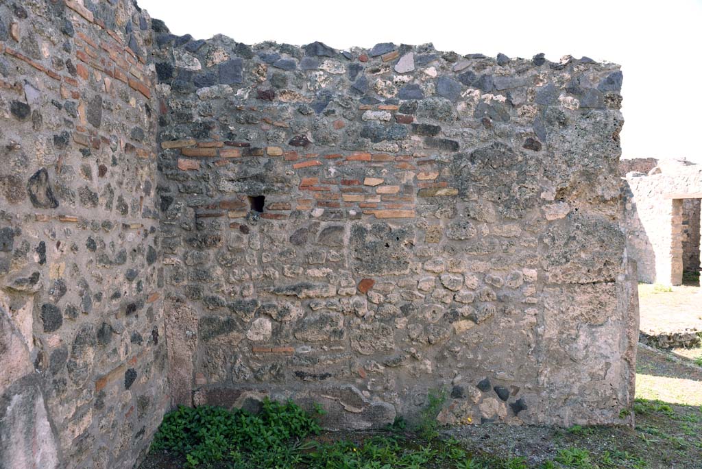 I.4.25/1.4.5 Pompeii. October 2019. South ala 12, looking towards west wall.
Foto Tobias Busen, ERC Grant 681269 D�COR.
