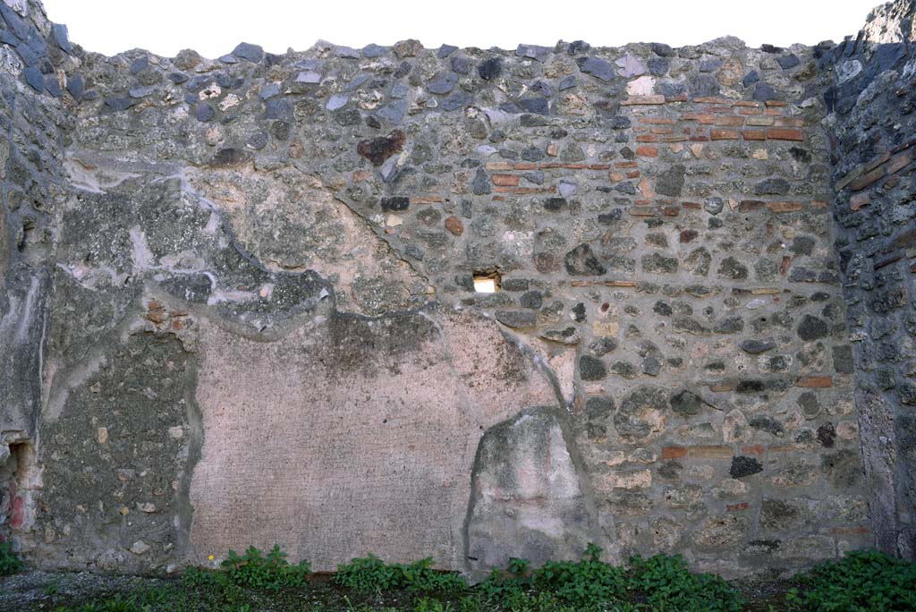 I.4.25/1.4.5 Pompeii. October 2019. South ala 12, looking towards south wall.
Foto Tobias Busen, ERC Grant 681269 D�COR.
