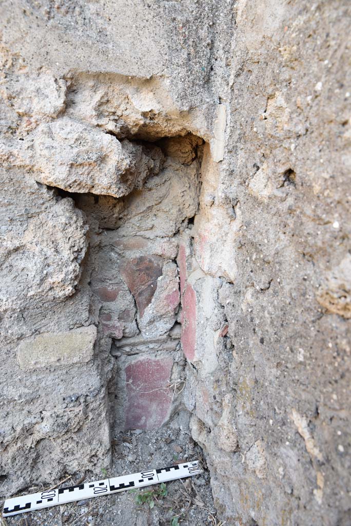 I.4.25/1.4.5 Pompeii. September 2020. South ala 12, detail from south-east corner.
Foto Tobias Busen, ERC Grant 681269 D�COR.
