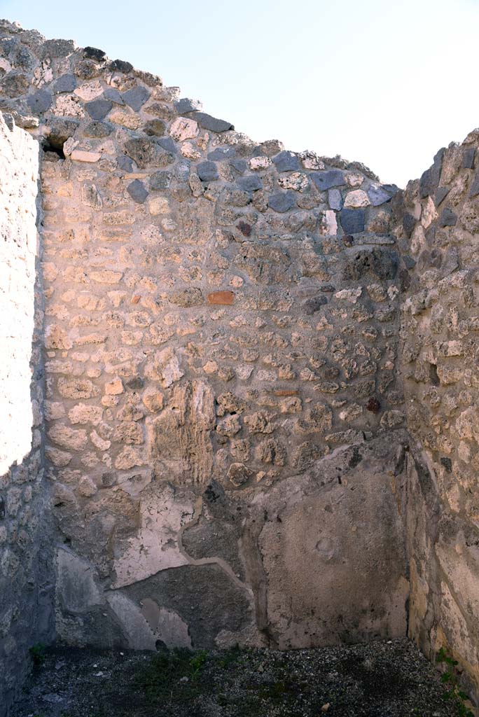 I.4.25/1.4.5 Pompeii. October 2019. Cubiculum 10, looking towards east wall. 
Foto Tobias Busen, ERC Grant 681269 D�COR.
