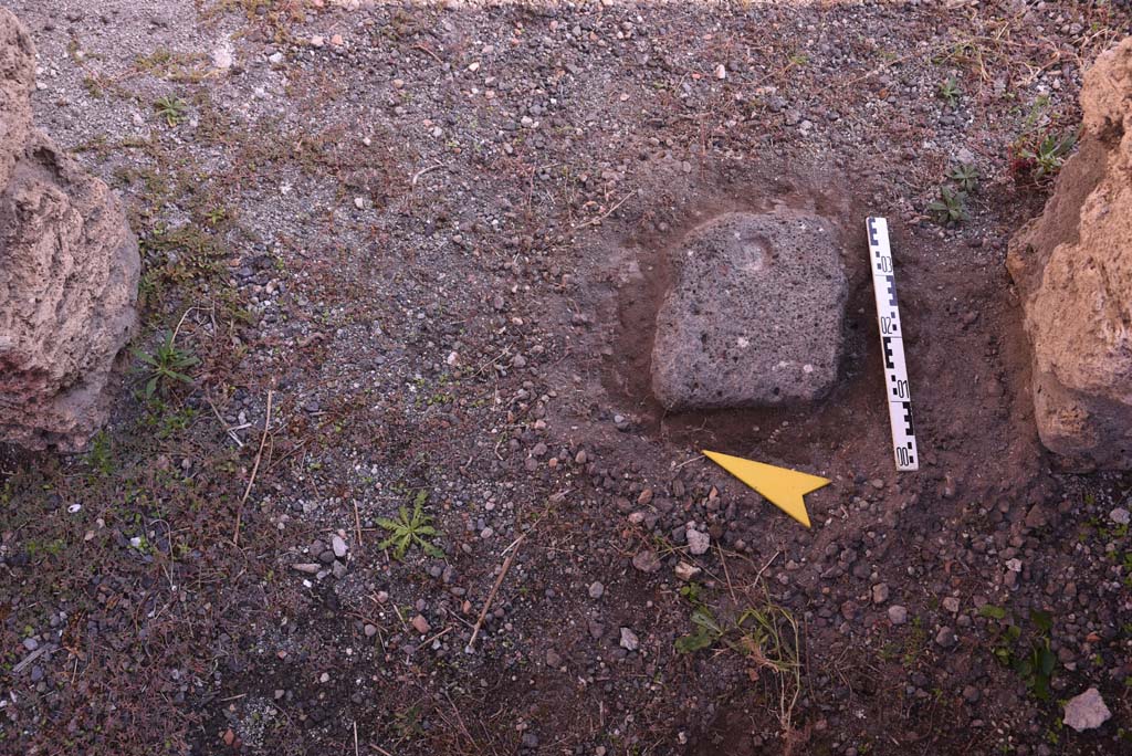 I.4.25 Pompeii. October 2019. Room 49, detail of part of threshold in doorway leading into atrium 47.
Foto Tobias Busen, ERC Grant 681269 D�COR
