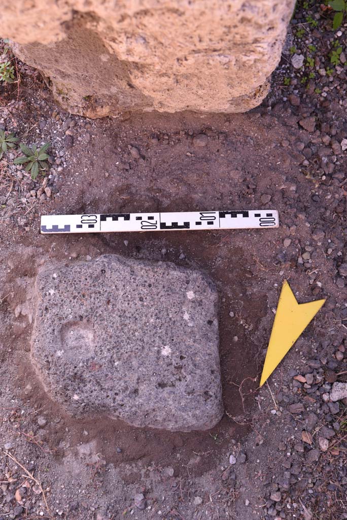 I.4.25 Pompeii. October 2019. Room 49, detail from doorway threshold.
Foto Tobias Busen, ERC Grant 681269 D�COR
