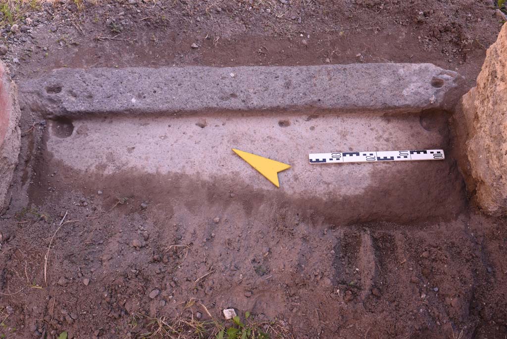 I.4.25 Pompeii. October 2019. Room 50, doorway threshold, looking from room towards atrium 47.
Foto Tobias Busen, ERC Grant 681269 D�COR
