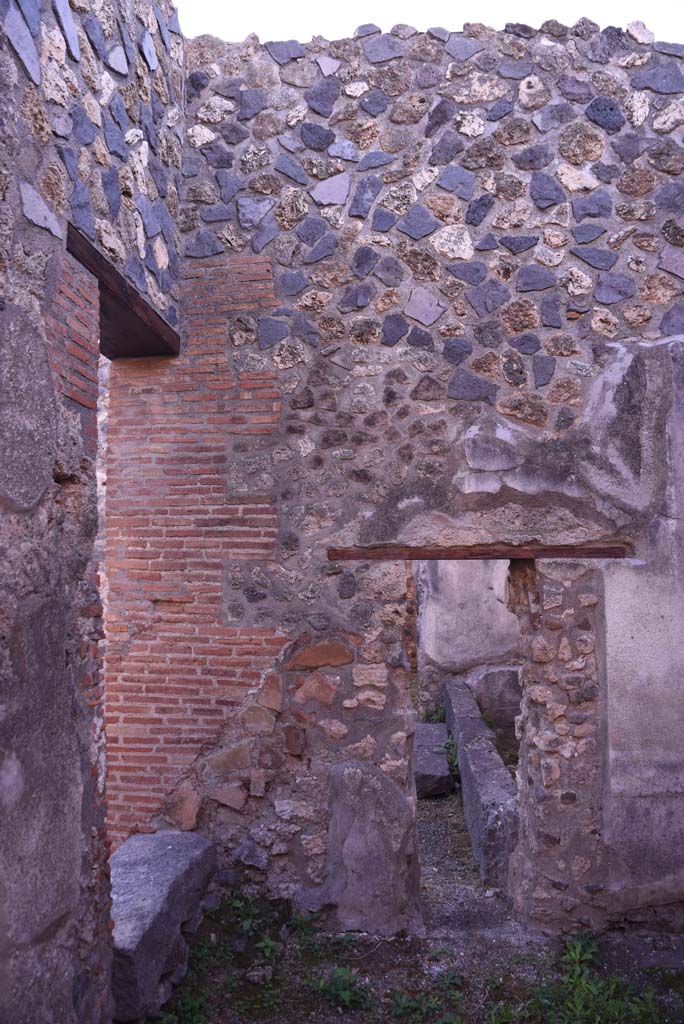 I.4.25 Pompeii. October 2019. 
Room 50, south wall in south-east corner with outline of stairs to upper floor.
Foto Tobias Busen, ERC Grant 681269 D�COR
