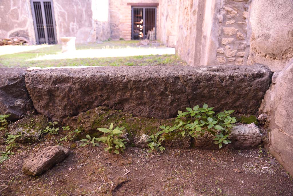 I.4.25 Pompeii. October 2019. Room 51, looking east towards front wall and south-east corner.  
Foto Tobias Busen, ERC Grant 681269 D�COR
