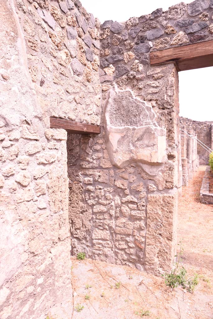 I.4.25 Pompeii. September 2020. Room 37, north-east corner, with doorway to room 36, on left.
Foto Tobias Busen, ERC Grant 681269 D�COR.

