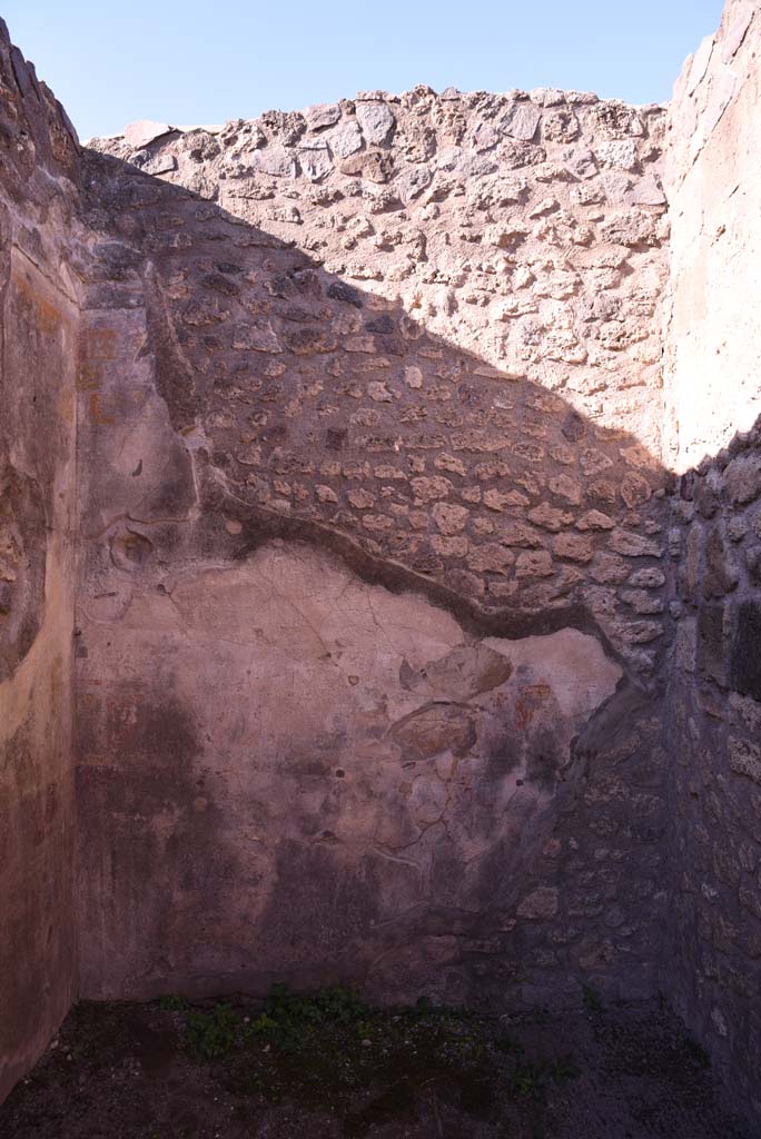 I.4.25 Pompeii. October 2019. Room 36, looking towards west wall in cubiculum.
Foto Tobias Busen, ERC Grant 681269 D�COR.
