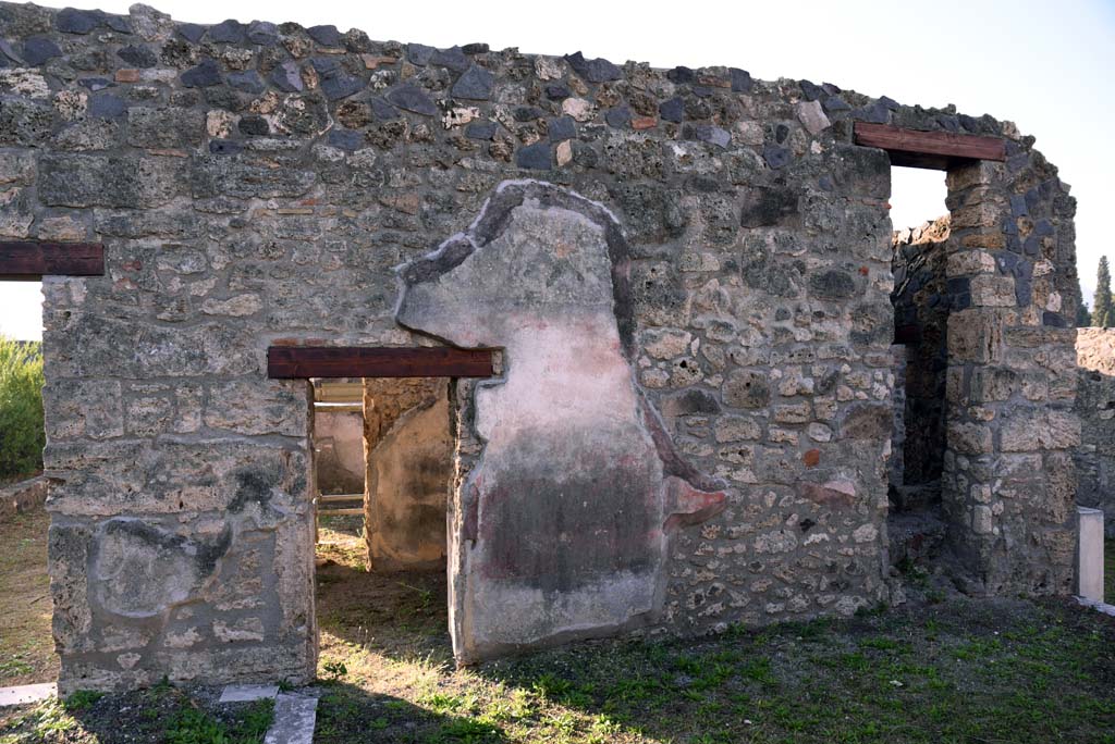 I.4.25/1.4.5 Pompeii. October 2019. 
Tablinum 14, looking towards south wall, with doorway to room 36, centre left, and to small room 16, on right.
Foto Tobias Busen, ERC Grant 681269 D�COR.
