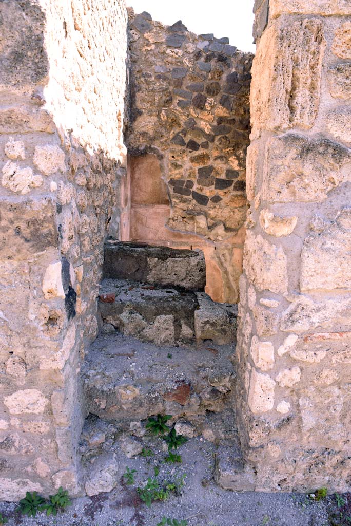 I.4.25/1.4.5 Pompeii. October 2019. Room 16, stairs to upper floor in south wall of Tablinum 14.
Foto Tobias Busen, ERC Grant 681269 D�COR.
